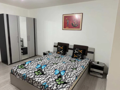 APARTAMENT 1 CAMERA, ETAJ INTERMEDIAR,TATARASI,ZONA LINISTITA