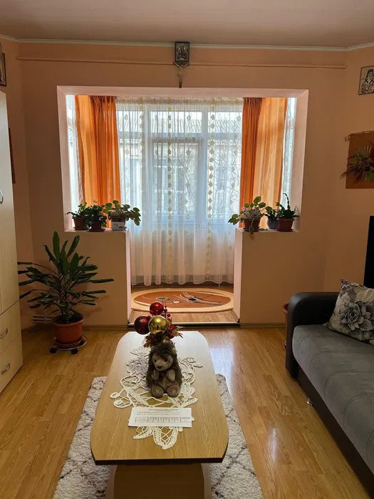 APARTAMENT 3 CAMERE, SEMIDECOMANDAT, MOBILAT SI UTILAT, DACIA, ZONA LIDL