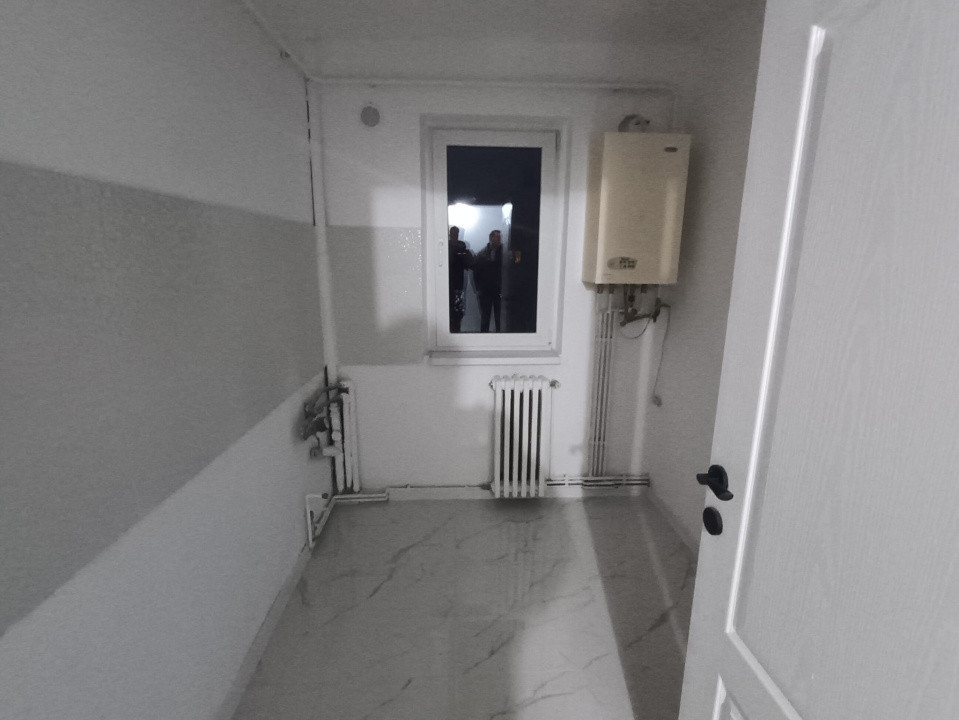 APARTAMENT 2 CAMERE, RENOVAT RECENT, BLOC FARA RISC, MIRCEA CEL BATRAN