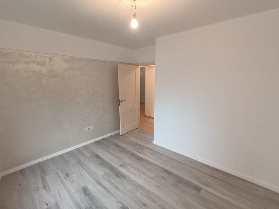 APARTAMENT 3 CAMERE, DECOMANDAT, BLOC NOU, INTABULAT, POPAS PACURARI, COMISION 0