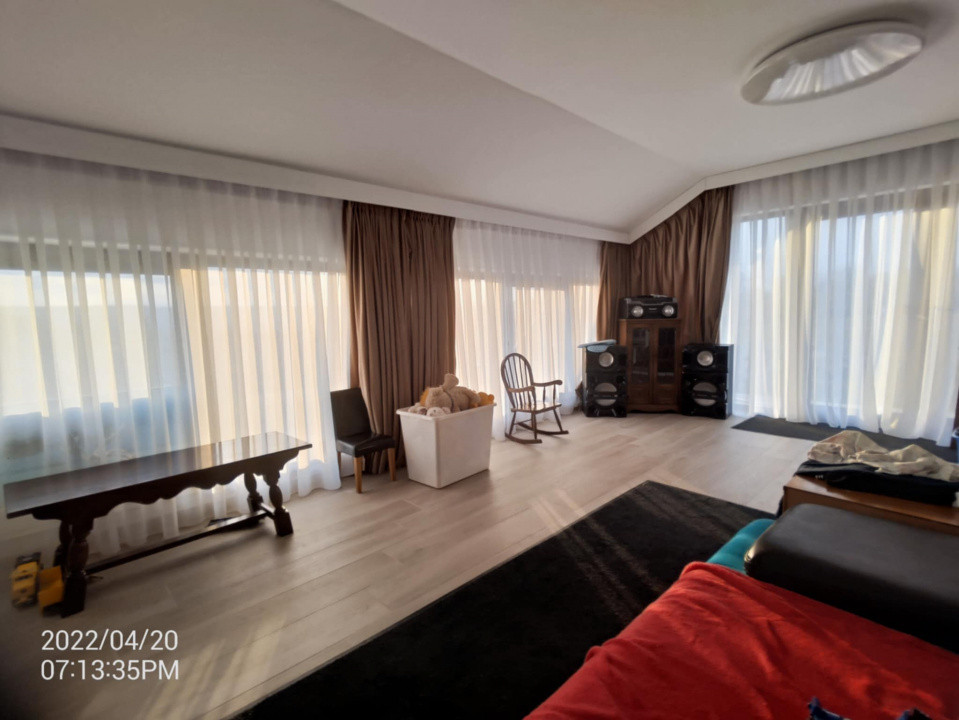 Casa  moderna mobilata cu beci 165mp +3000mp teren Cotnari