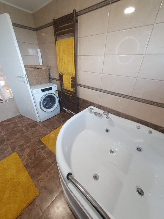 Casa  moderna mobilata cu beci 165mp +3000mp teren Cotnari