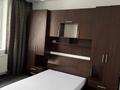 APARTAMENT 2 CAMERE, ETAJ 1, ZONA CENTRALA, CUZA VODA