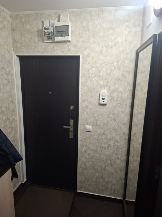 APARTAMENT 2 CAMERE, SEMIDECOMANDAT, MOBILAT SI UTILAT, ET.3/4, PODU ROS