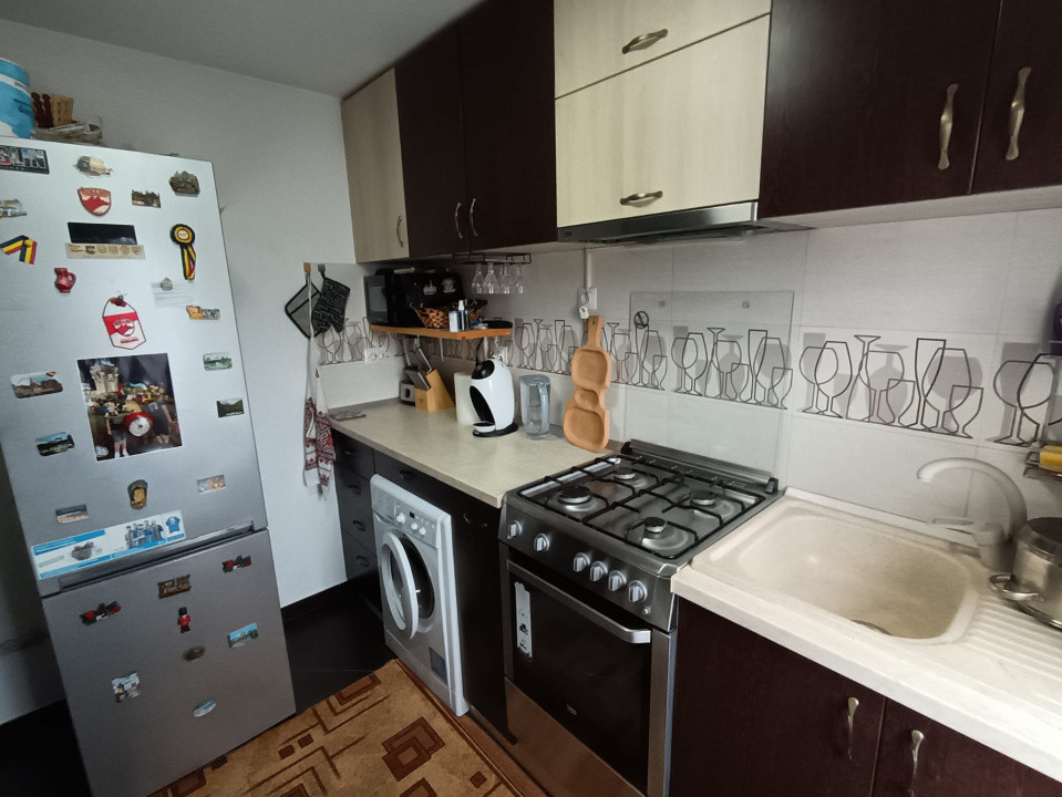 APARTAMENT 2 CAMERE, MOBILAT SI UTILAT, ET.3/4, PODU ROS, RENOVAT RECENT