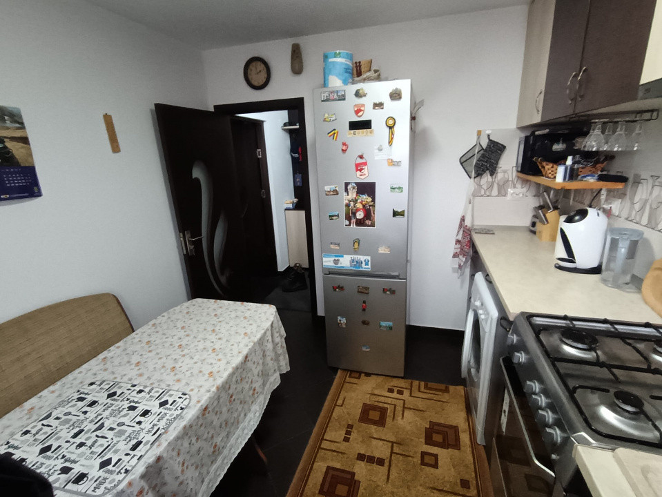APARTAMENT 2 CAMERE, MOBILAT SI UTILAT, ET.3/4, PODU ROS, RENOVAT RECENT