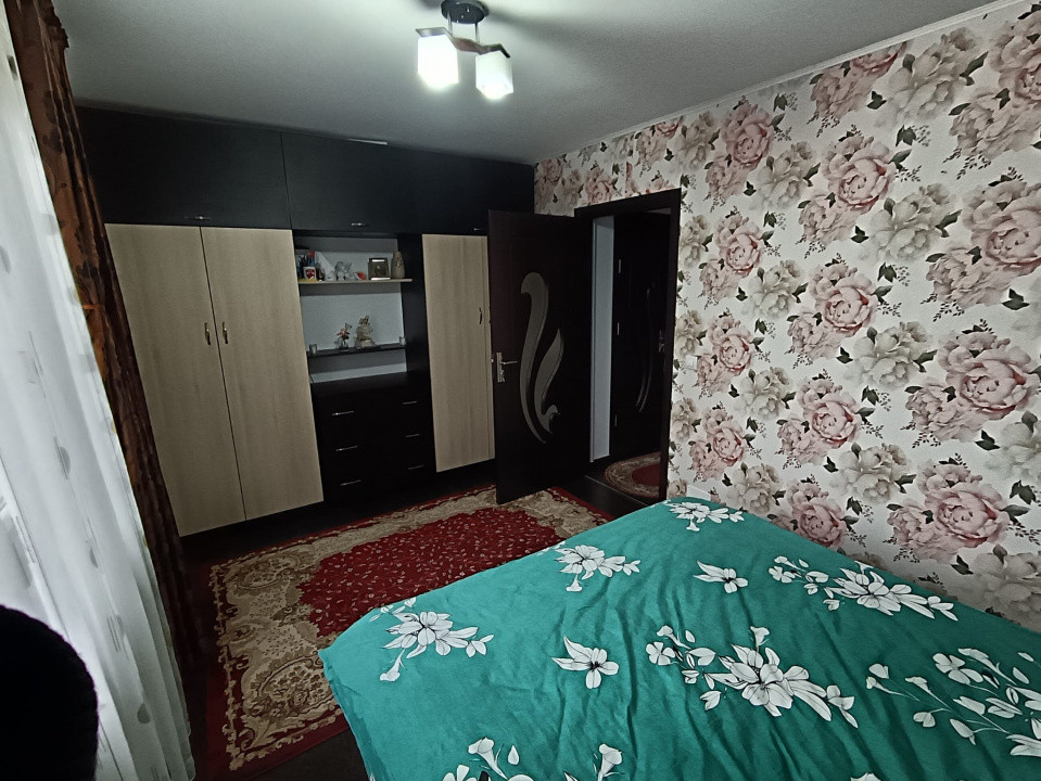 APARTAMENT 2 CAMERE, MOBILAT SI UTILAT, ET.3/4, PODU ROS, RENOVAT RECENT