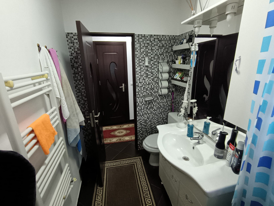 APARTAMENT 2 CAMERE, MOBILAT SI UTILAT, ET.3/4, PODU ROS, RENOVAT RECENT