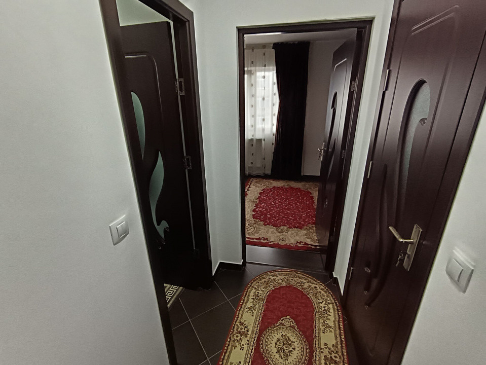 APARTAMENT 2 CAMERE, MOBILAT SI UTILAT, ET.3/4, PODU ROS, RENOVAT RECENT