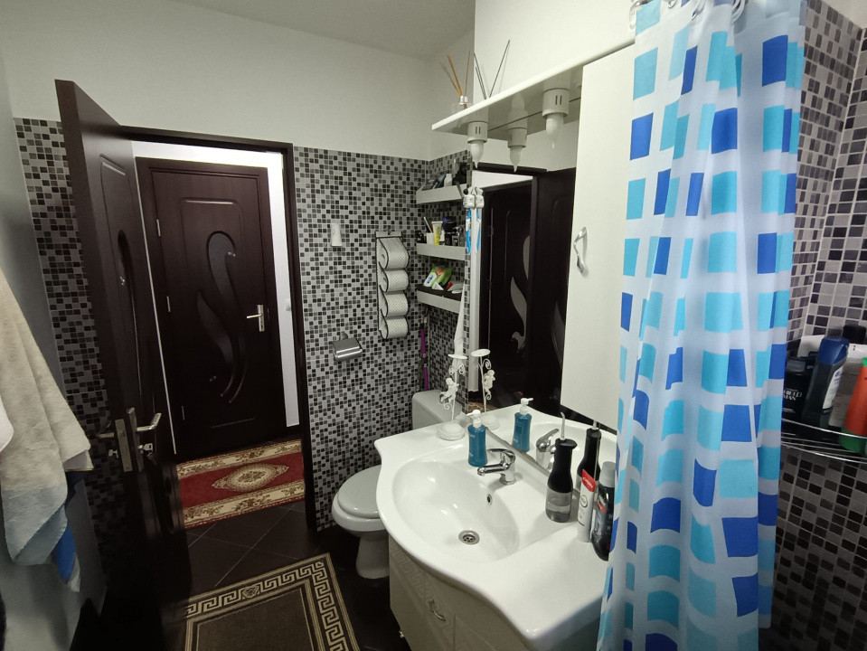 APARTAMENT 2 CAMERE, MOBILAT SI UTILAT, ET.3/4, PODU ROS, RENOVAT RECENT