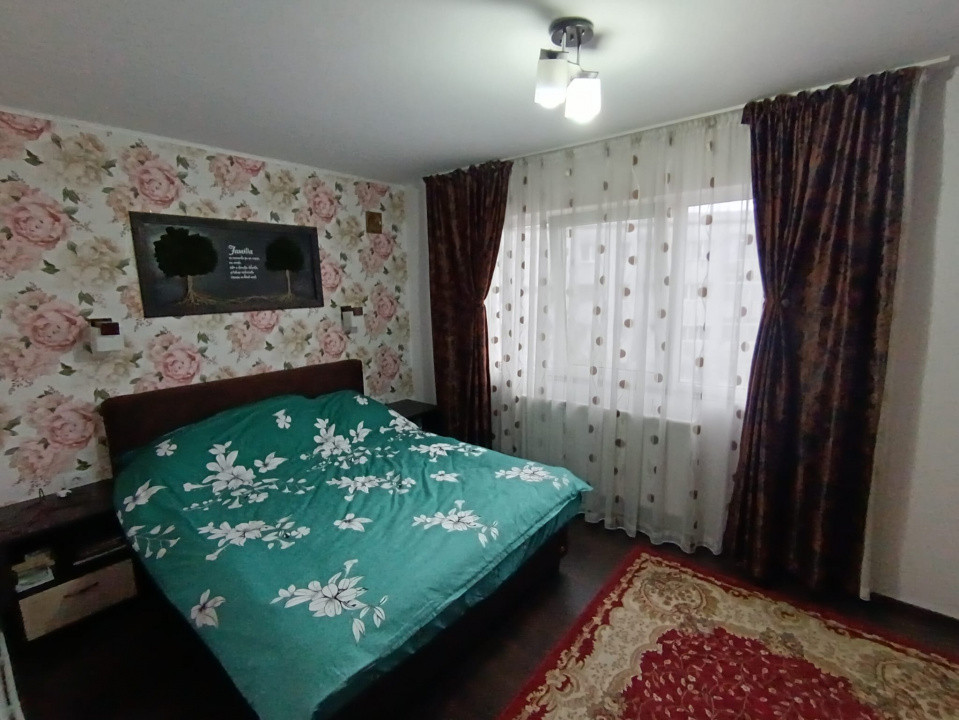 APARTAMENT 2 CAMERE, MOBILAT SI UTILAT, ET.3/4, PODU ROS, RENOVAT RECENT