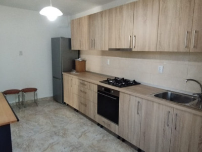 APARTAMENT 2 CAMERE, BLOC NOU, MOBILAT SI UTILAT, loc parcare și boxa