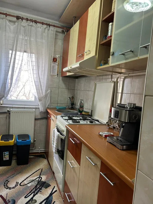APARTAMENT 3 CAMERE, SEMIDECOMANDAT, MOBILAT SI UTILAT, DACIA, ZONA LIDL