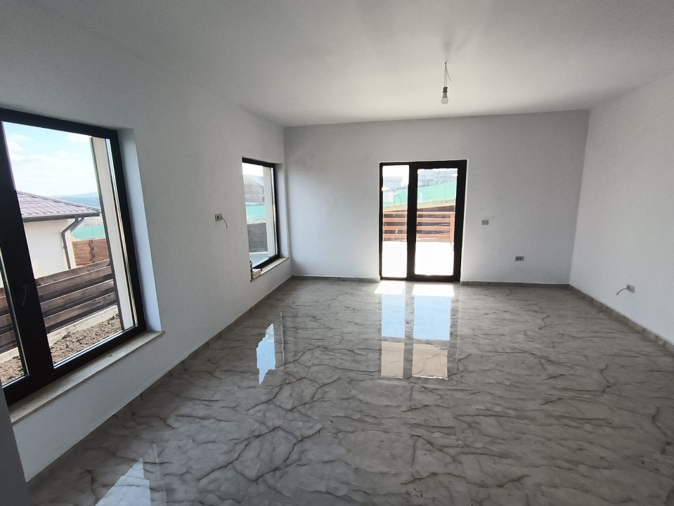 CASA SINGLE DEOSEBITA 4 CAMERE,VALEA LUPULUI ,IASI