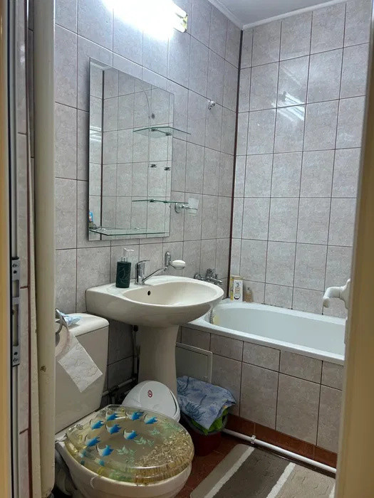 APARTAMENT 3 CAMERE, SEMIDECOMANDAT, MOBILAT SI UTILAT, DACIA, ZONA LIDL