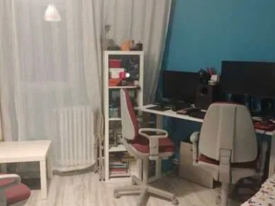 APARTAMENT 3 CAMERE, DECOMANDAT, ETAJ INTERMEDIAR,APROAPE DE IULIUS MALL