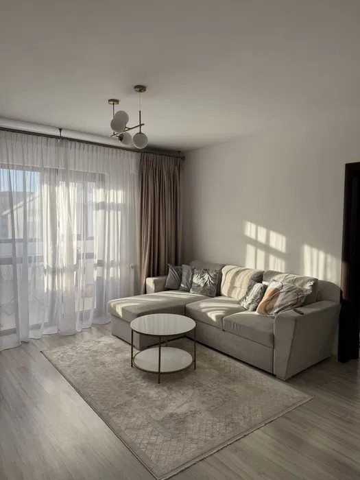 APARTAMENT 3 CAMERE, DECOMANDAT, MOBILAT SI UTILAT, BOXA, LOC PARCARE, LA CHEIE