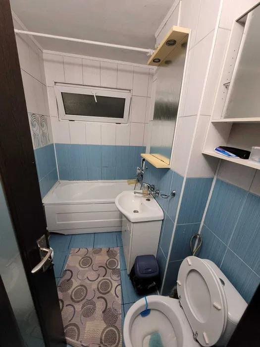 APARTAMENT 3 CAMERE PODU ROS, ETAJUL 1