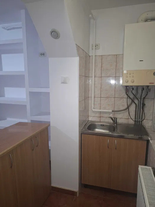 Garsonieră de închiriat – zonă Gară / Central