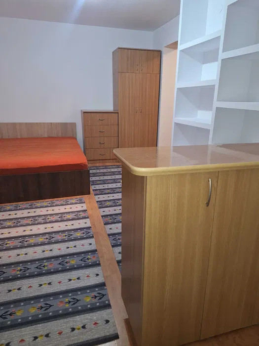 Garsonieră de închiriat – zonă Gară / Central