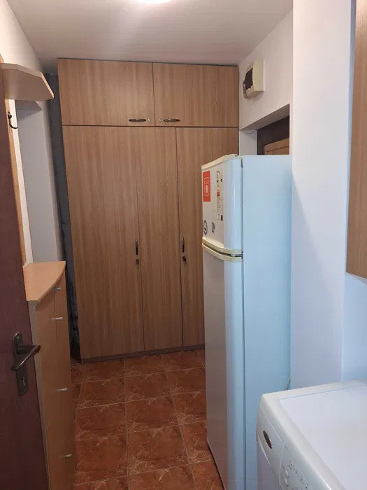 Garsonieră de închiriat – zonă Gară / Central