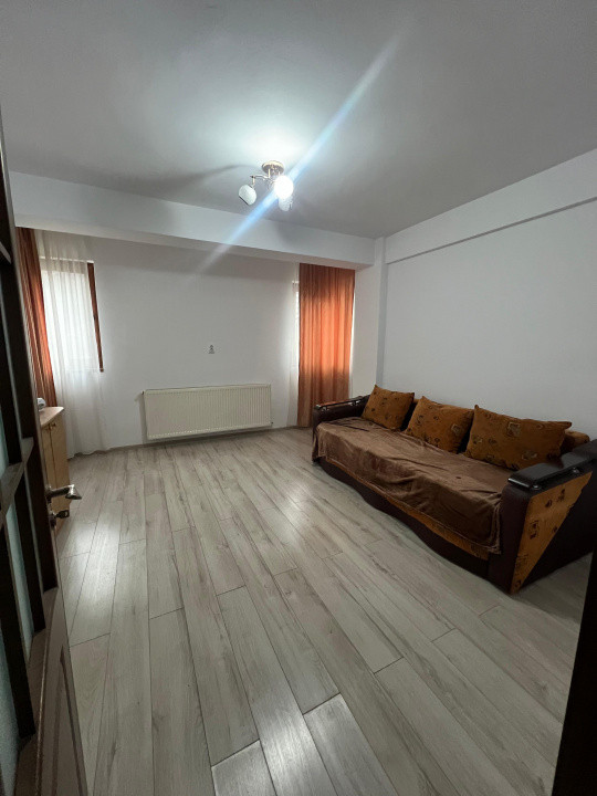 APARTAMENT 2 CAMERE, DECOMANDAT, BLOC NOU, MOBILAT SI UTILAT,