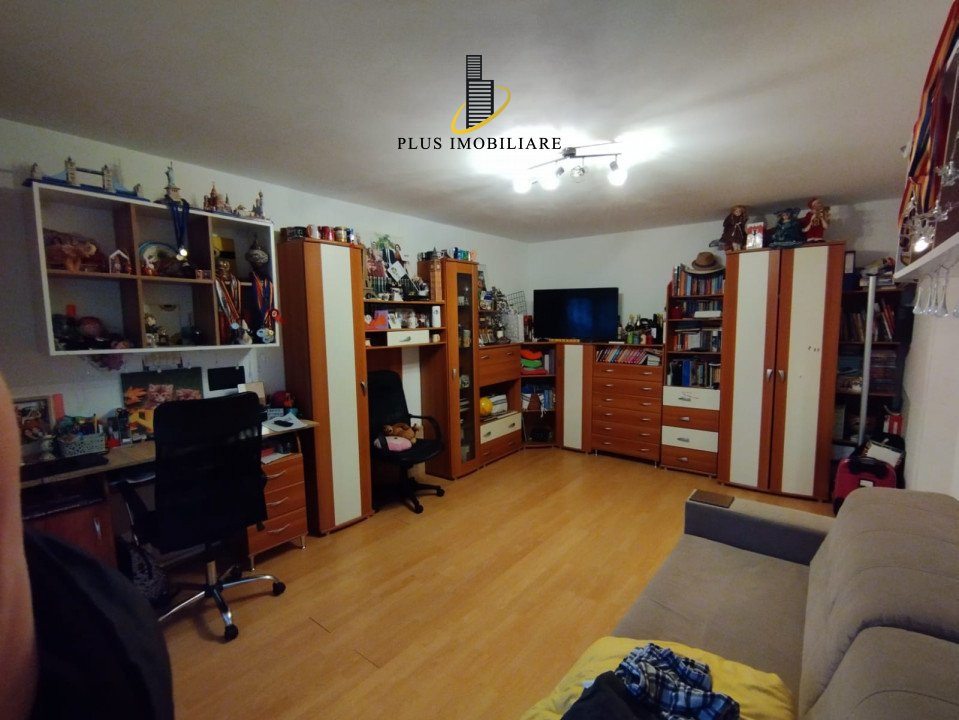 Apartament 1 camera decomandat 42 mp utili Pacurari-OMV