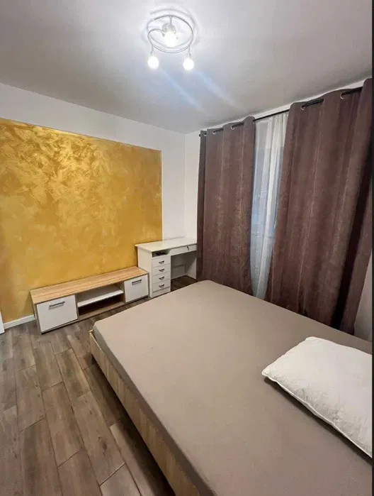 APARTAMENT 2 CAMERE, ETAJ 1, PODU ROS