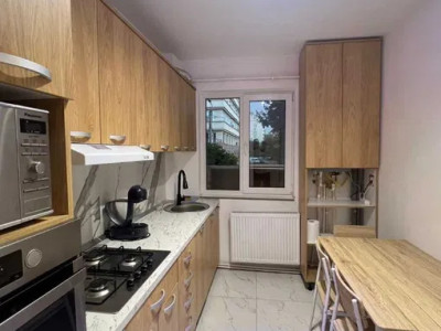 APARTAMENT 2 CAMERE, ETAJ 1, PODU ROS