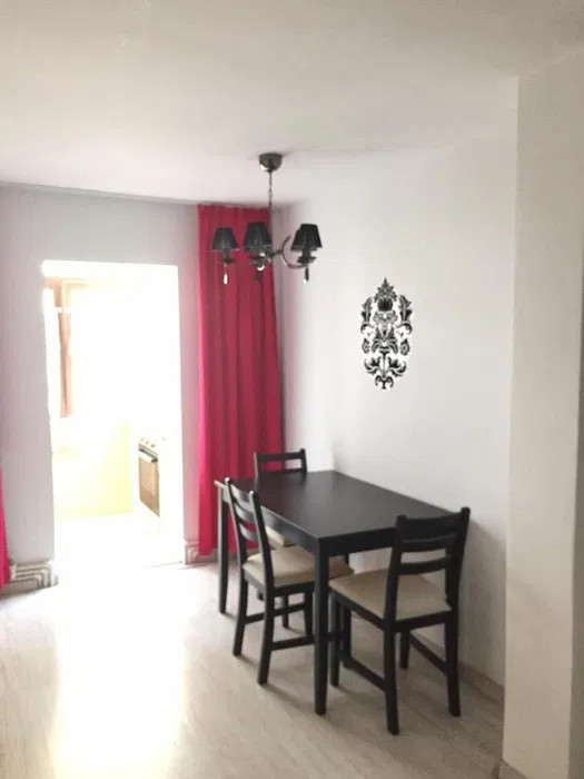 APARTAMENT 3 CAMERE DECOMANDAT, ETAJUL  1, PALAS, MOBILAT SI UTILAT