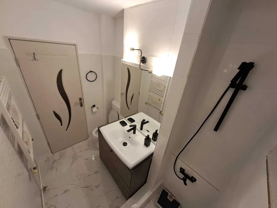 Apartament 3 camere, etaj 1 – Tătărași (Dispecer) – pet friendly