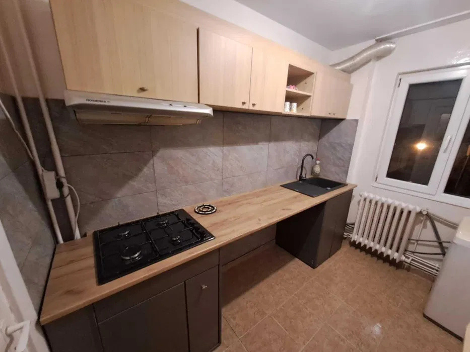 Apartament 3 camere, etaj 1 – Tătărași (Dispecer) – pet friendly