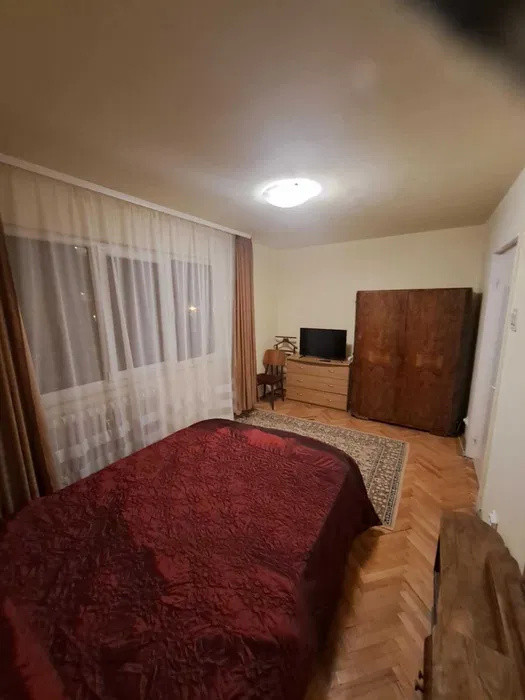 Apartament 3 camere, etaj 1 – Tătărași (Dispecer) – pet friendly