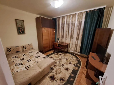 Apartament 3 camere, etaj 1 – Tătărași (Dispecer) – pet friendly