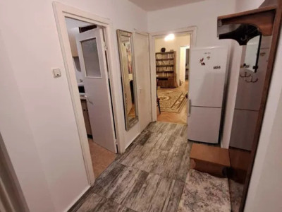 Apartament 3 camere, etaj 1 – Tătărași (Dispecer) – pet friendly