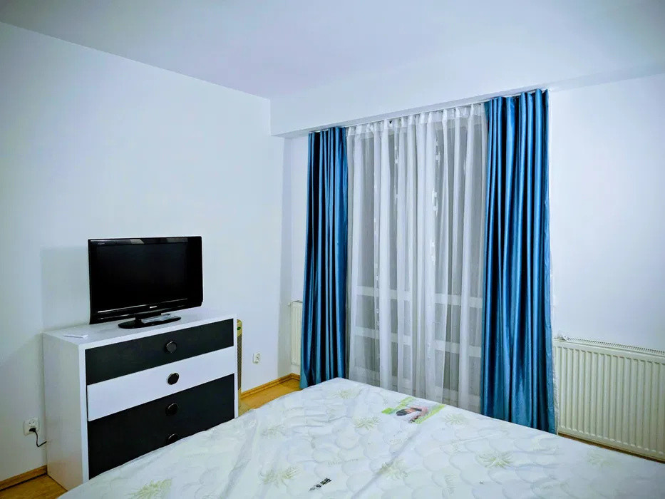 APARTAMENT CU 3 CAMERE SEMICENTRAL, 80 MP, DECOMANDAT, PARCARE PRIVATA INCLUSA 