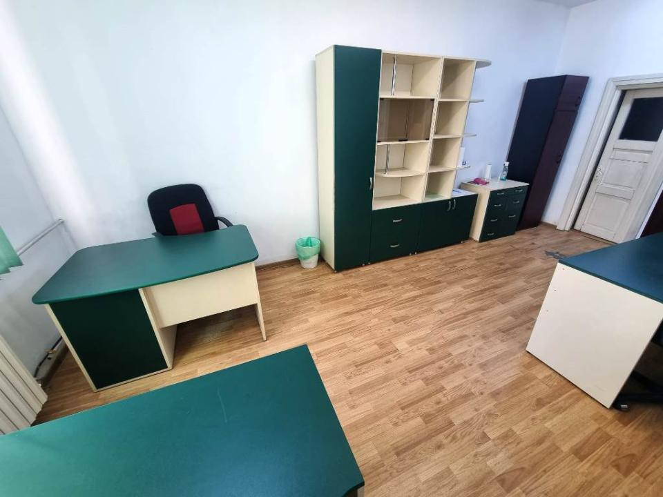 Apt / spațiu comercial –central,aproape de  Biblioteca Centrala Universitara