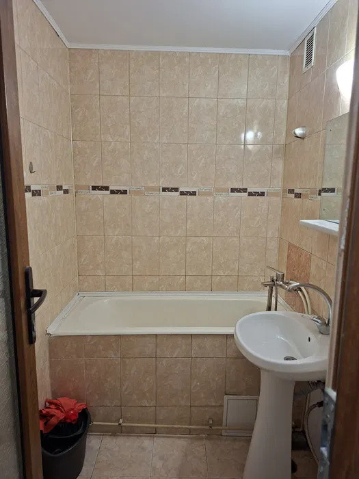 Garsonieră Tatarasi .complet mobilată și utilată, etajul 1