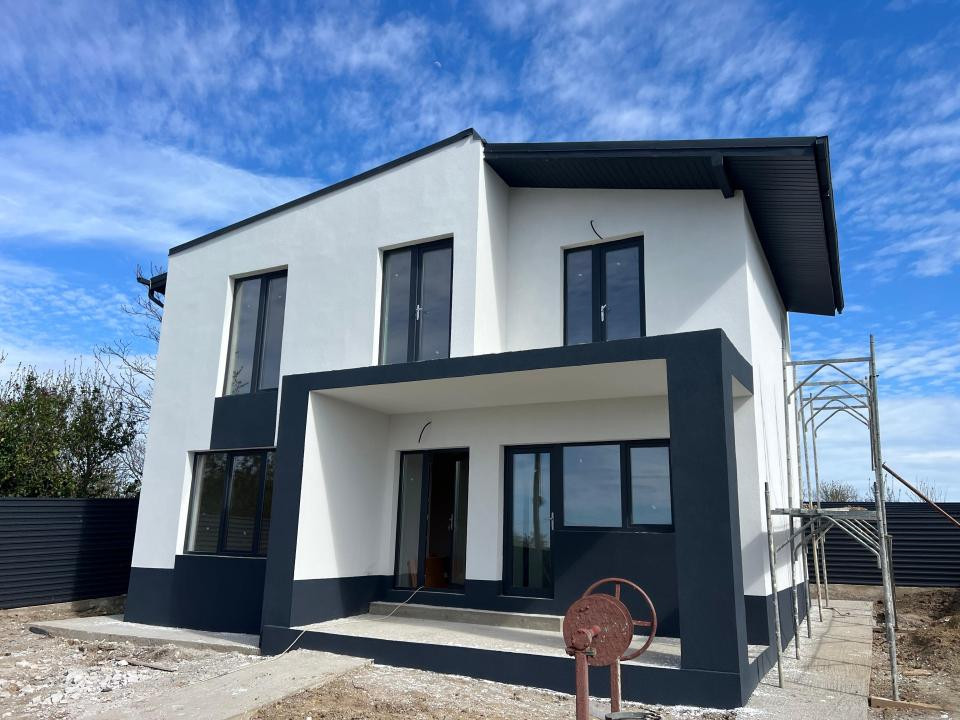 Casa 4 camere Rediu-Horlesti 