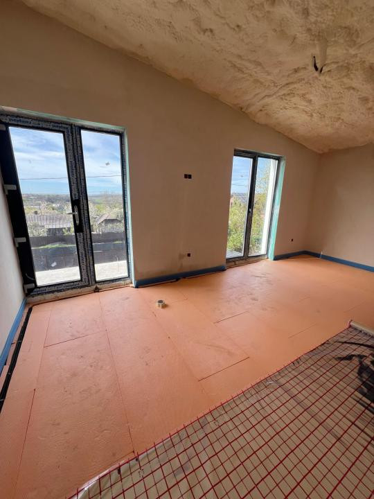 Casa 4 camere Rediu-Horlesti 