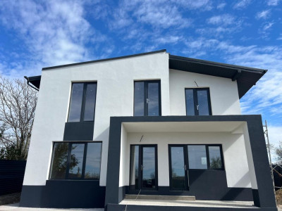 Casa 4 camere Rediu-Horlesti 