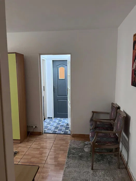 APARTAMENT 2 CAMERE, SEMIDECOMANDAT, BLOC FARA RISC