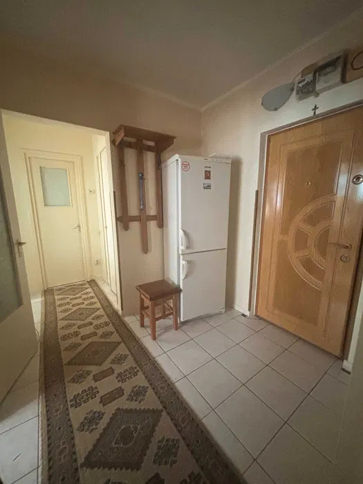 Apartament 2 camere decomandat – etaj 1 – aproape de Palas