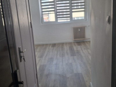 Garsoniera 21 mp, complet renovata -zona Jumbo