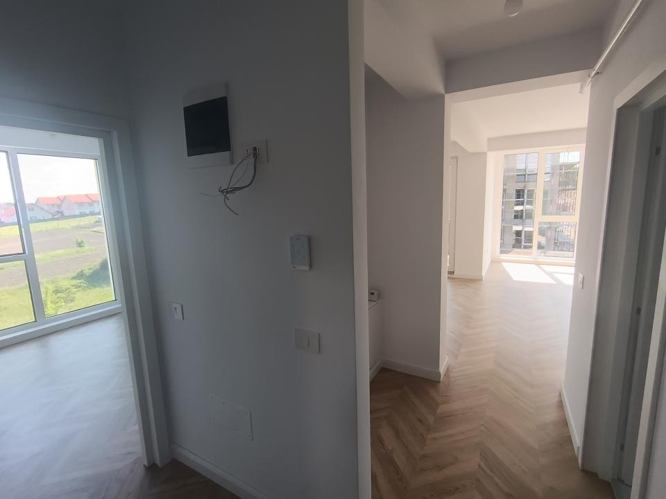 Apt. 3 camere,terasă panoramică ,comision zero,intabulat, loc de parcare inclus