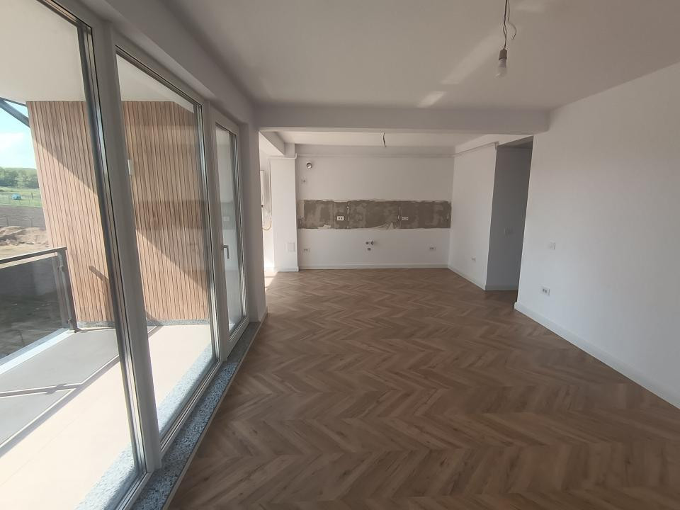 Apt. 3 camere,terasă panoramică ,comision zero,intabulat, loc de parcare inclus