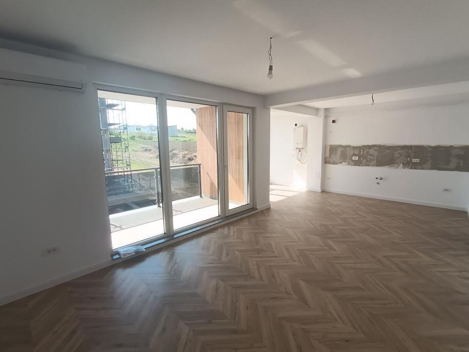 Apt. 3 camere,terasă panoramică ,comision zero,intabulat, loc de parcare inclus