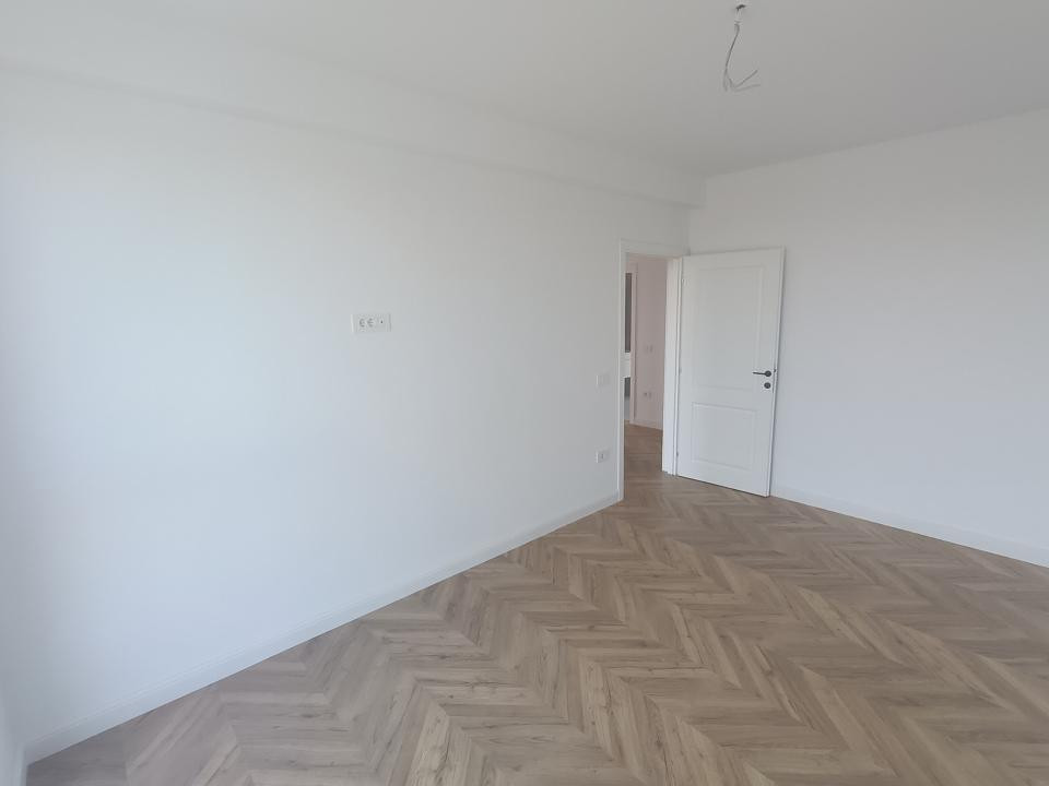 Apt. 3 camere,terasă panoramică ,comision zero,intabulat, loc de parcare inclus