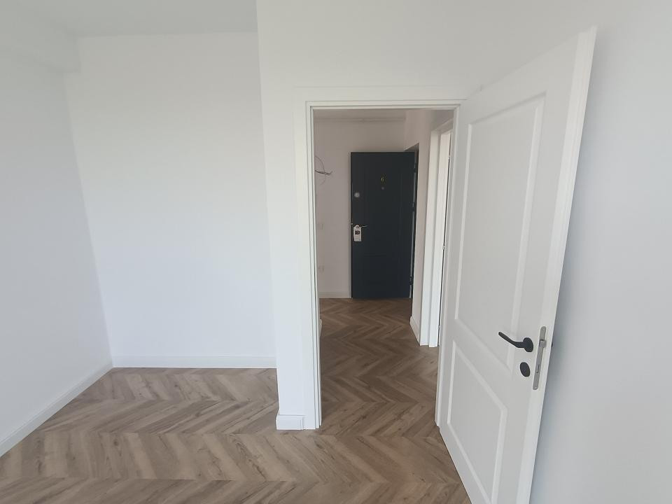 Apt. 3 camere,terasă panoramică ,comision zero,intabulat, loc de parcare inclus
