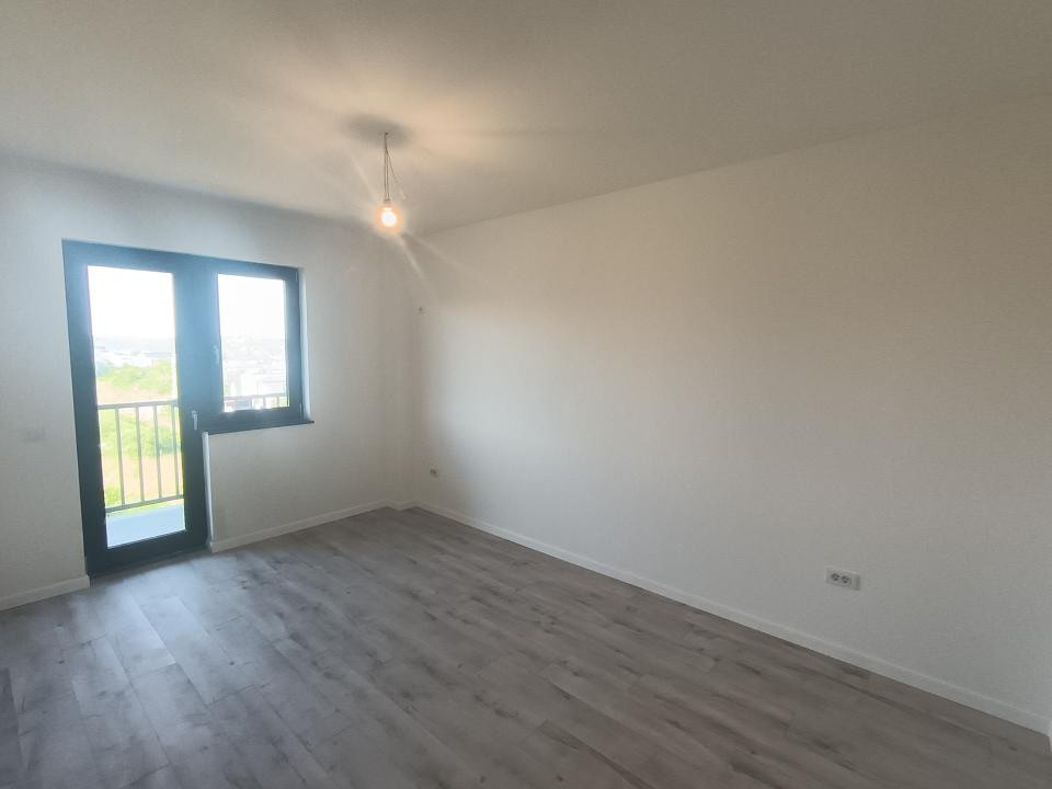 APARTAMENT 1 CAMERA, INTABULAT, ETAJ 1, PARCARE, POPAS PACURARI, COMISION 0